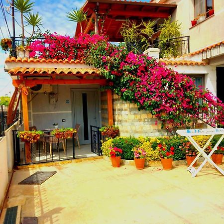 Vlorë Villa Heljos Apartaments מראה חיצוני תמונה