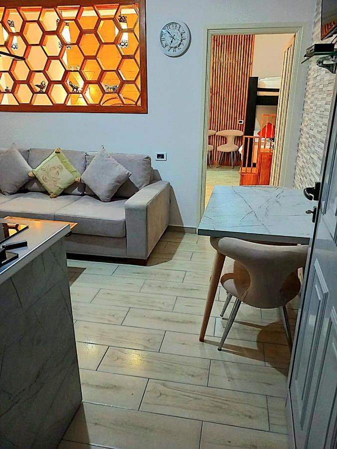 Vlorë Villa Heljos Apartaments מראה חיצוני תמונה
