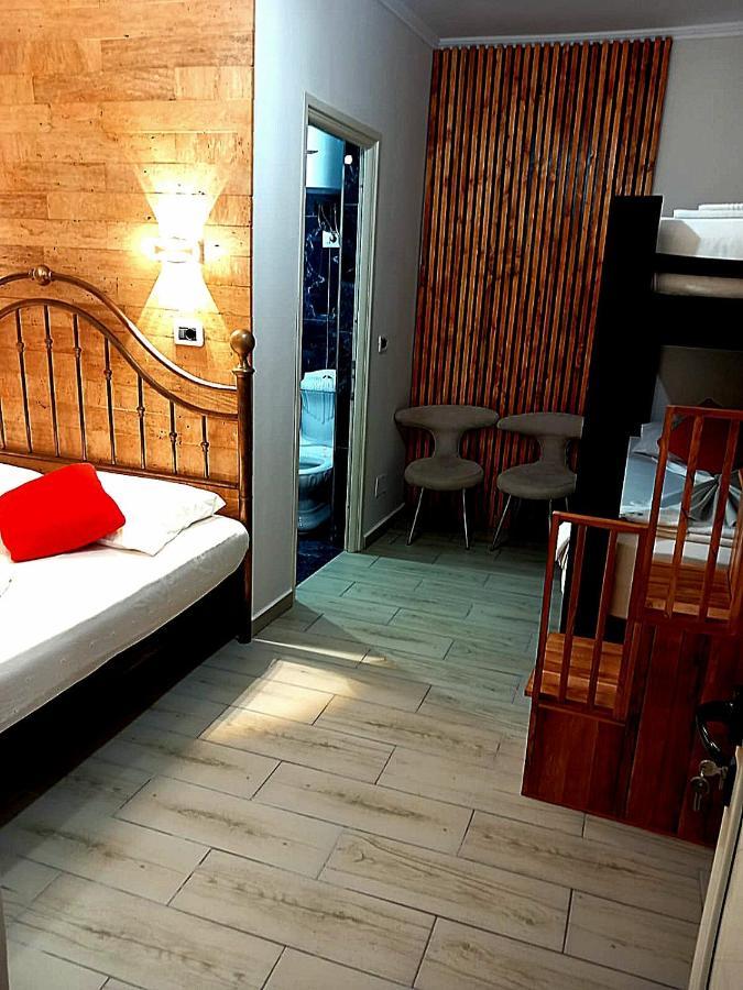 Vlorë Villa Heljos Apartaments מראה חיצוני תמונה