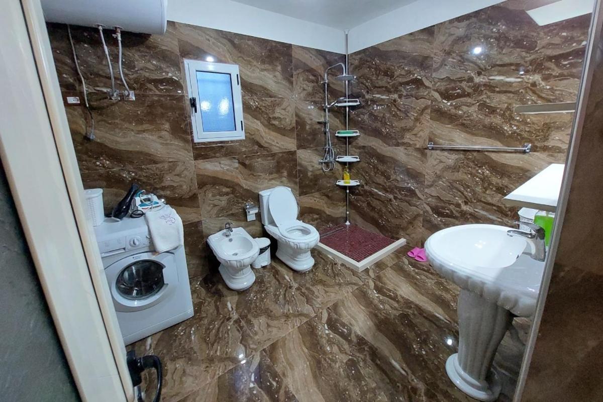 Vlorë Villa Heljos Apartaments מראה חיצוני תמונה