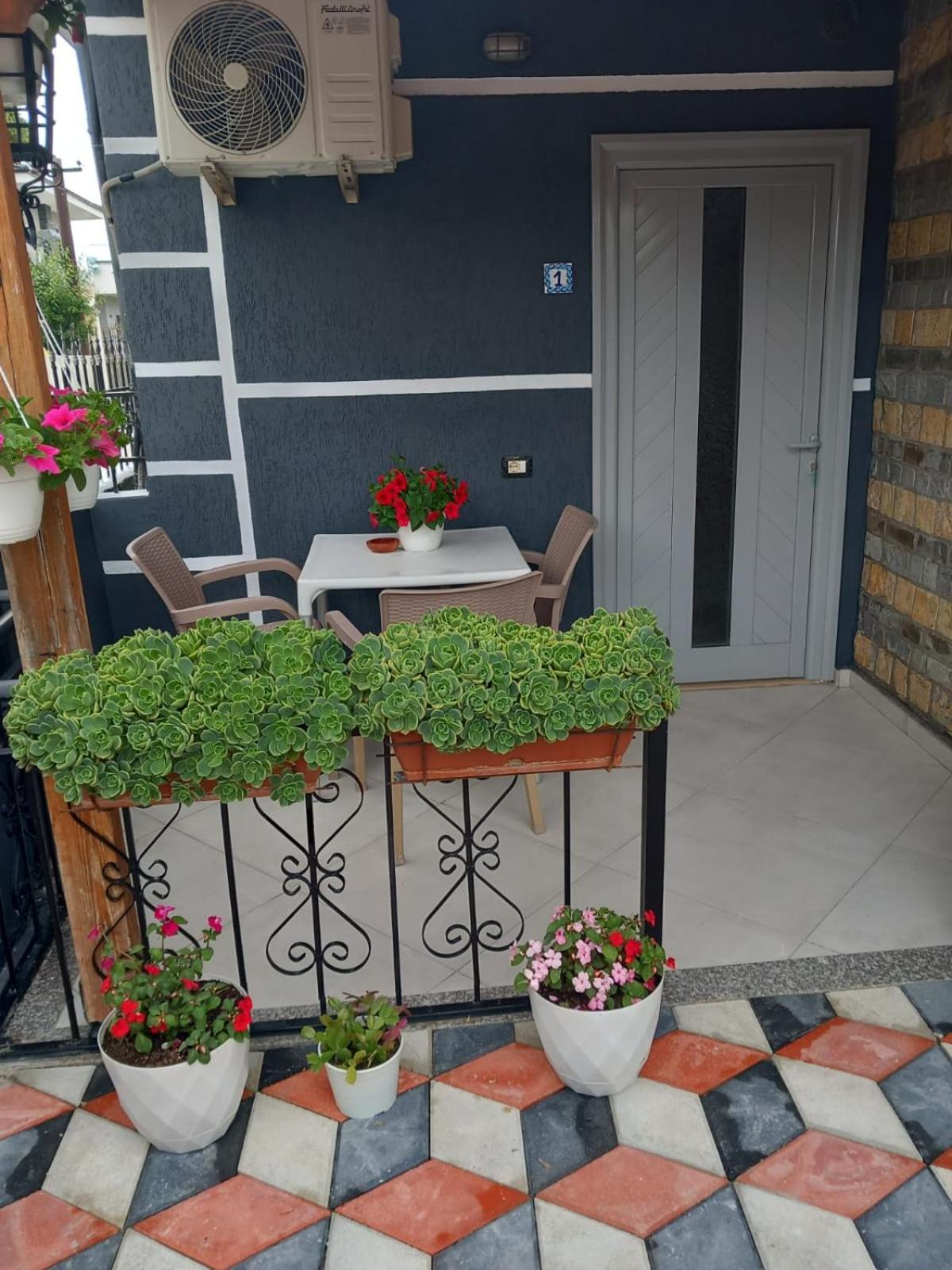 Vlorë Villa Heljos Apartaments מראה חיצוני תמונה